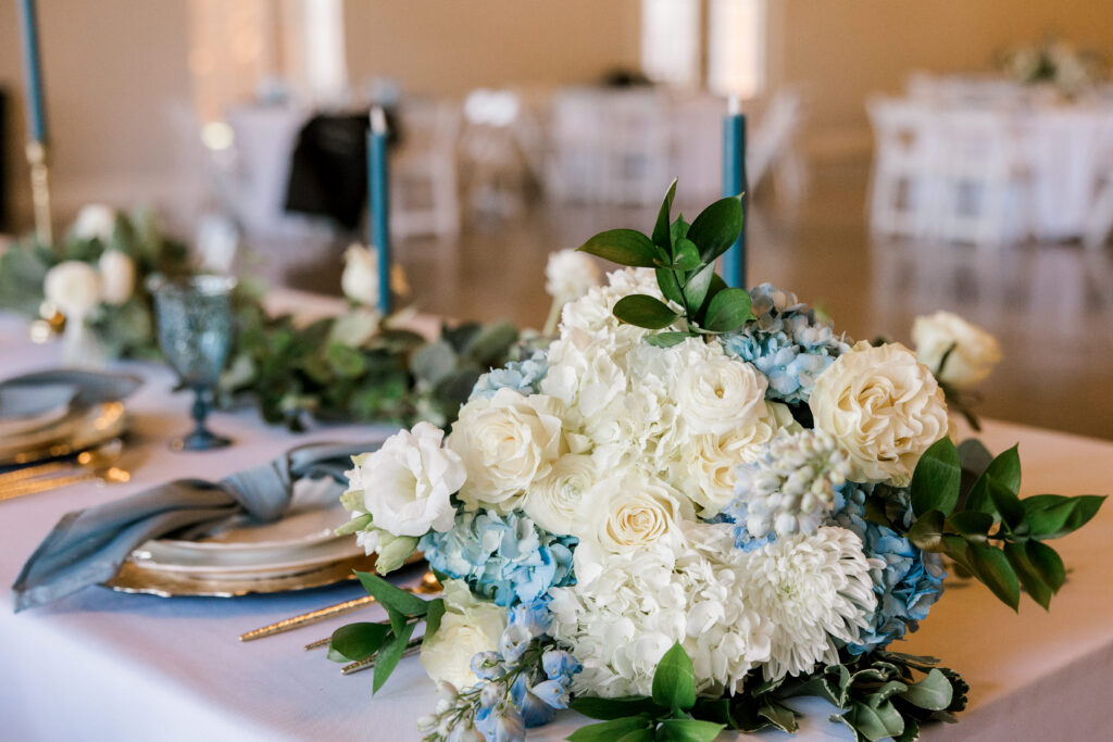 Floral arrangement as a centerpiece on the reception table